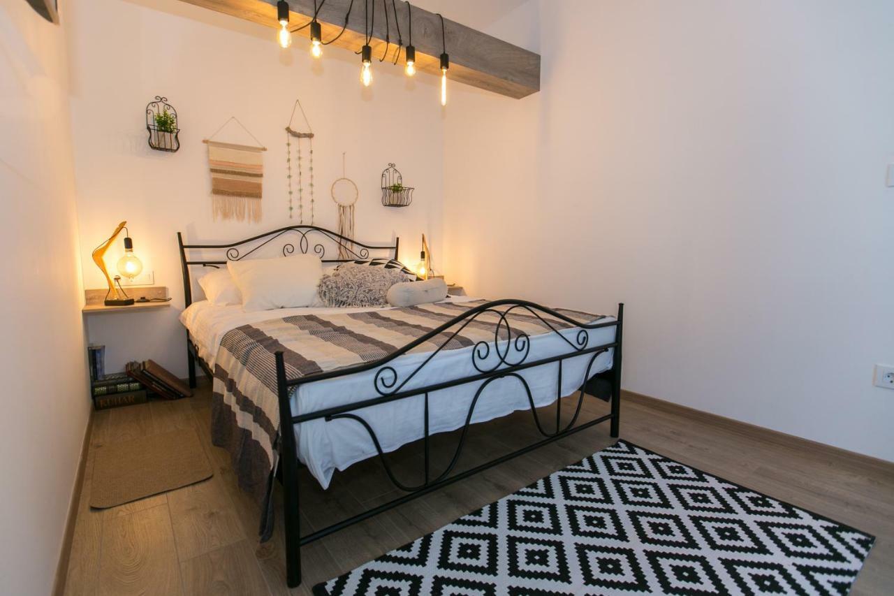 Del Molo Apartment *